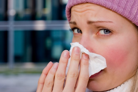 Gripe e rinite podem causar nariz entupido. (Foto: Divulgação)